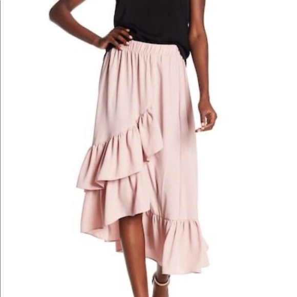 No one cares pink ruffle skirt - Picture 1 of 3